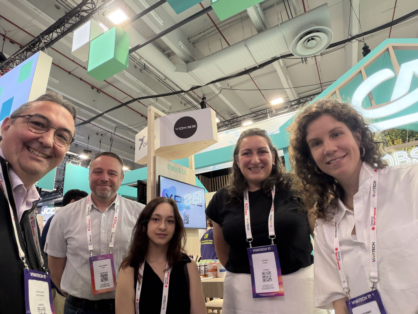 L'équipe Vokse sur son stand à VivaTech 2026